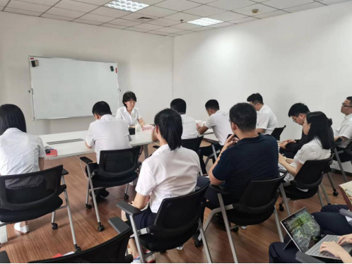 基金公司黨支部書(shū)記趙富軍講授專(zhuān)題黨課